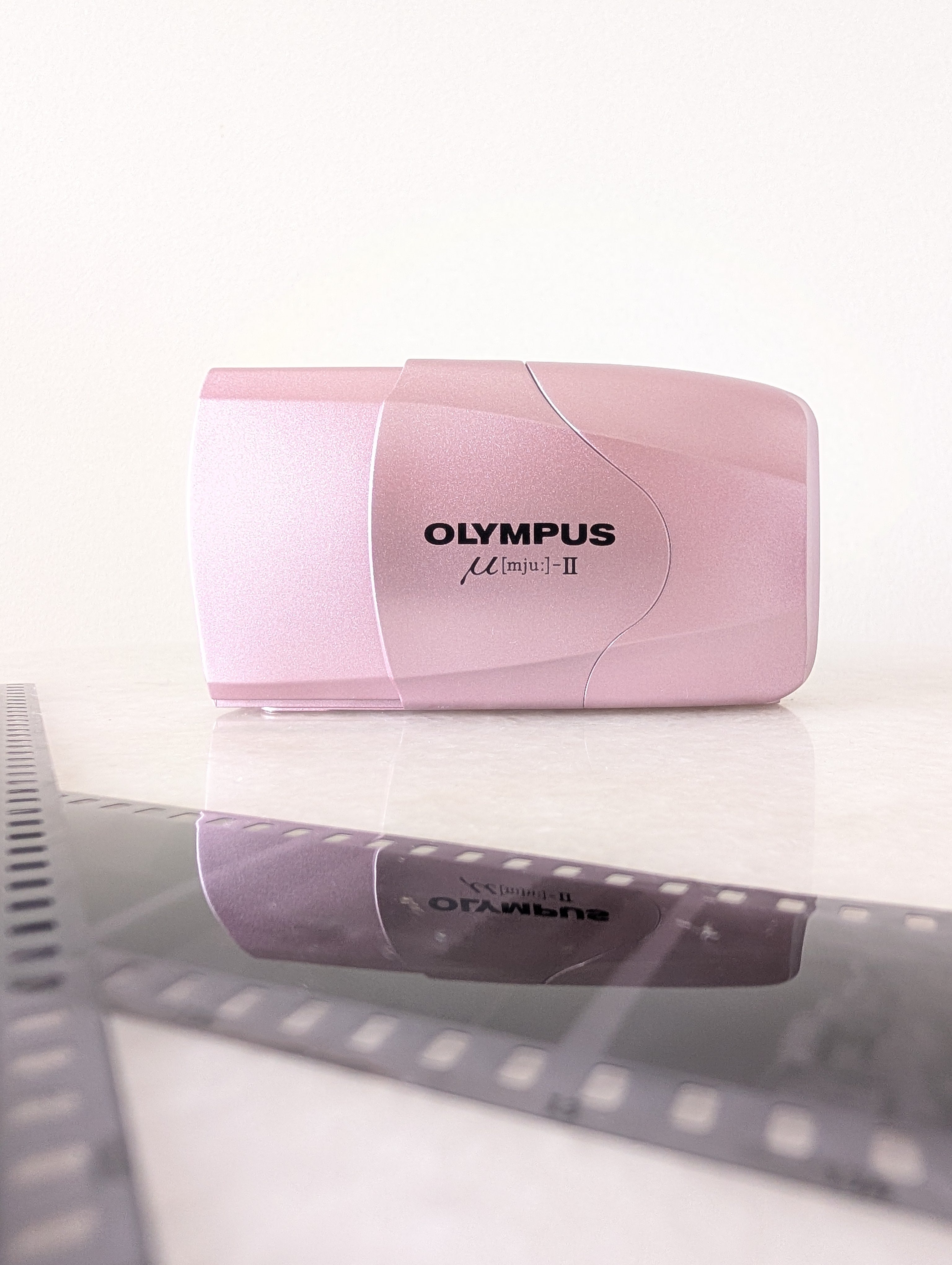 Olympus MJU II Pink: The rare film camera you really shouldn’t DIY